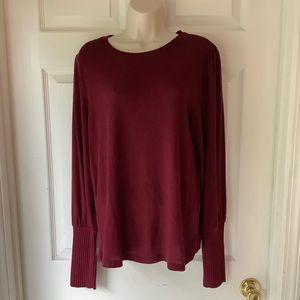 A new day size L lightweight sweater